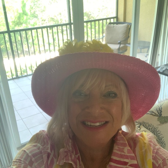 Meet your Posher, Barbara - Picture 2 of 3